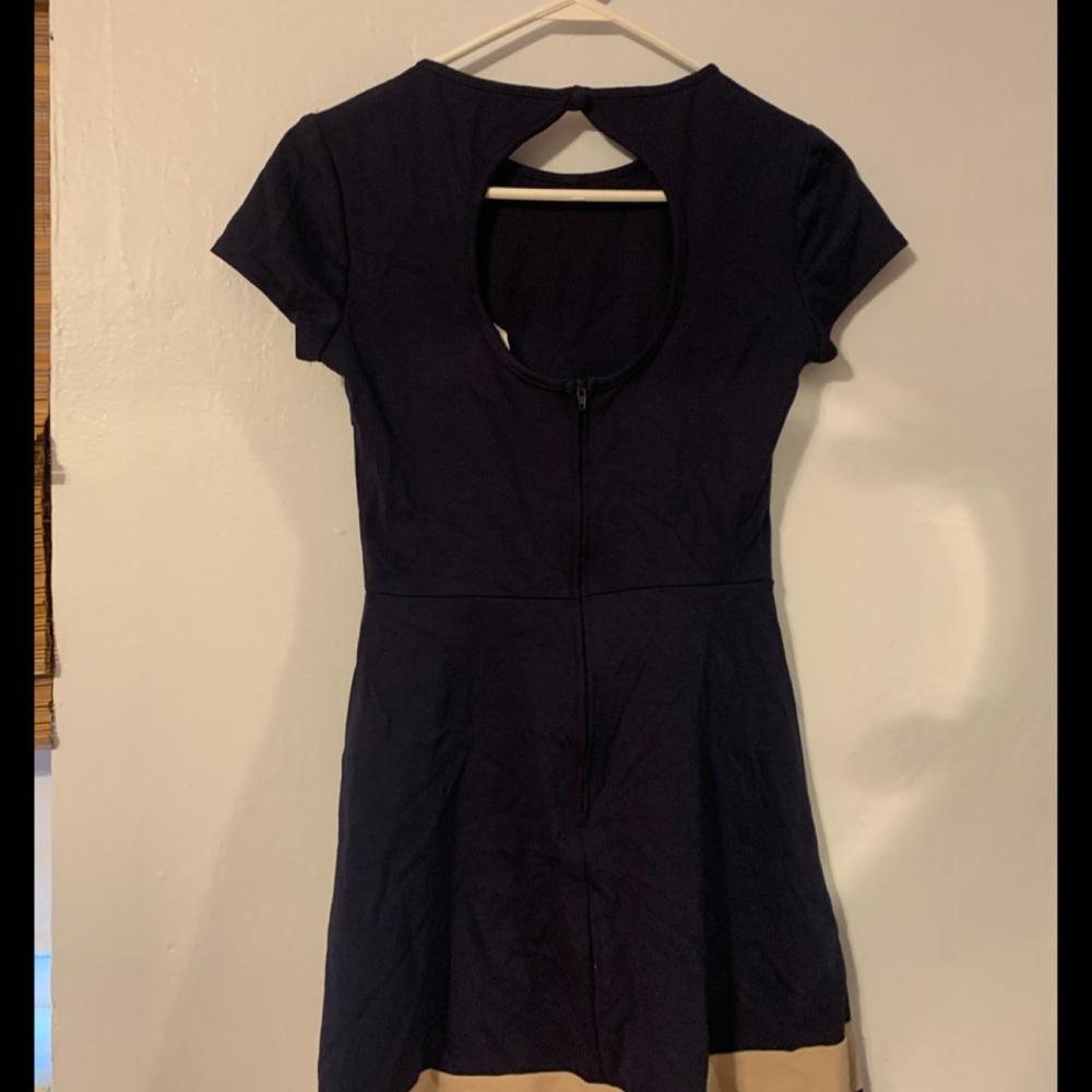 blue dress